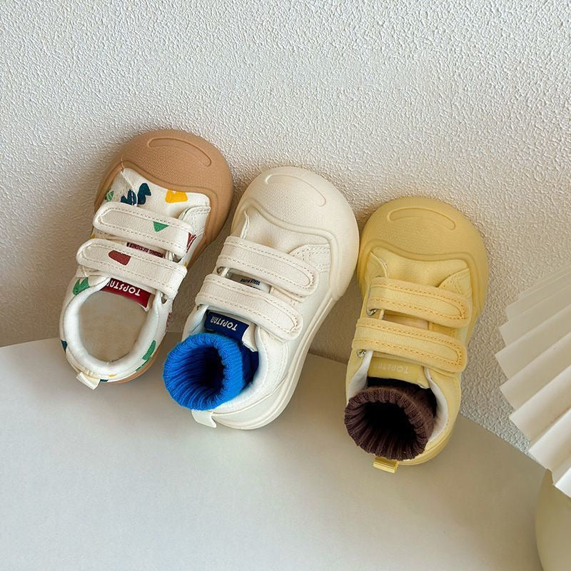 Sneakers da bambino con doppio strappo