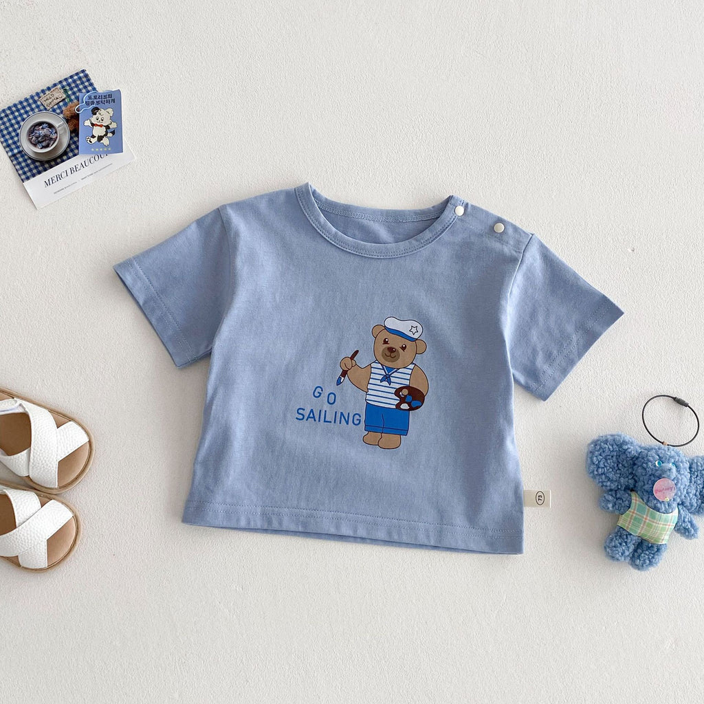 Abbigliamento estivo per bambini con design orsetto