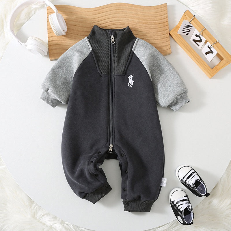 Mono infantil con cremallera