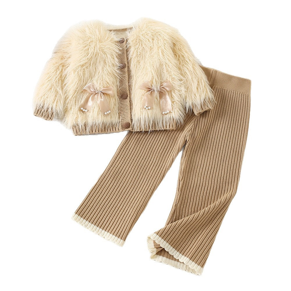 Children's Winter Outfit with Faux Fur and Bow