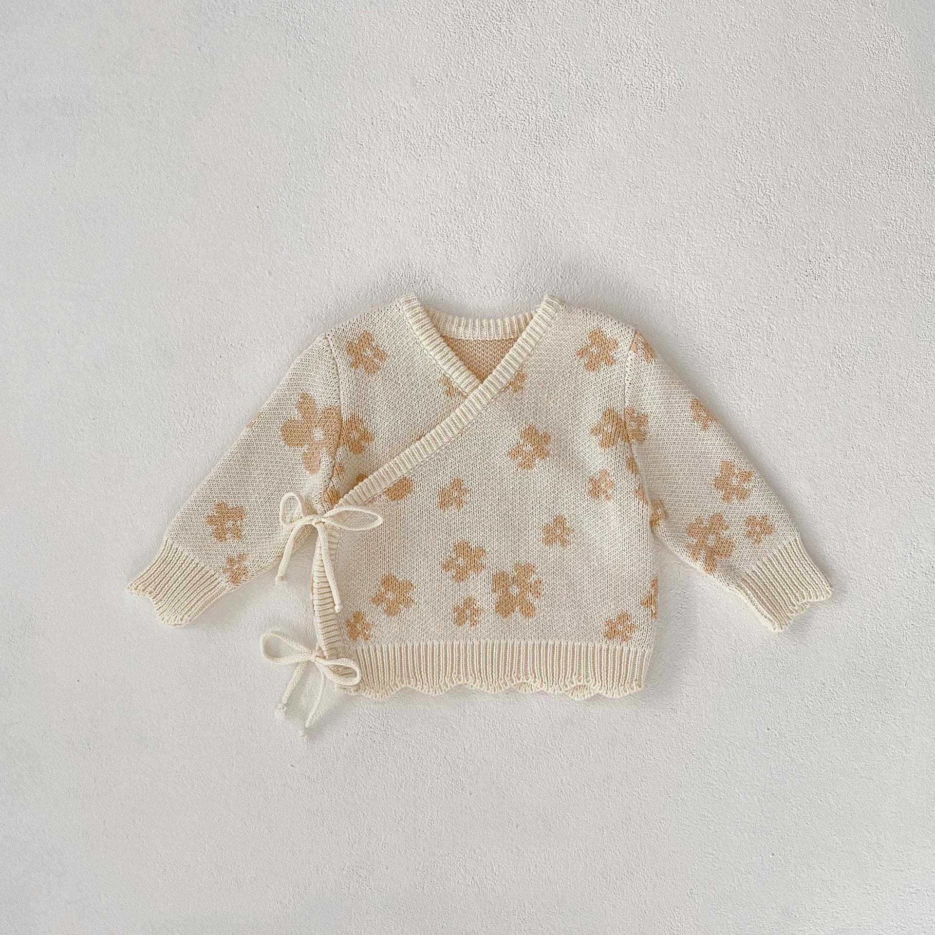 Children's Blouse/Pants with Little Flowers