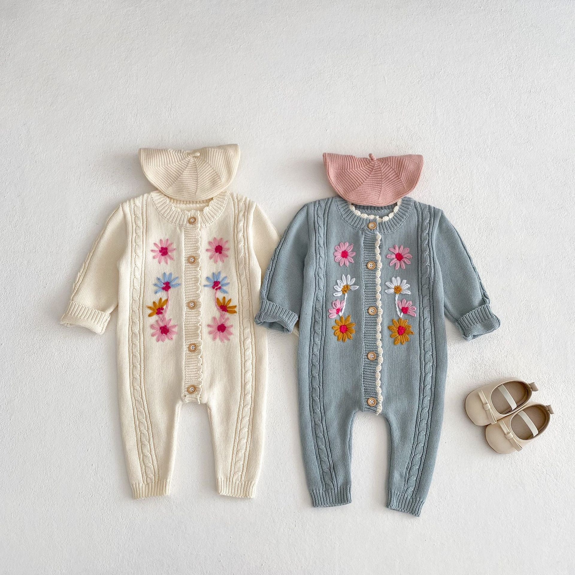Children's Knitted Jumpsuit with Little Flowers