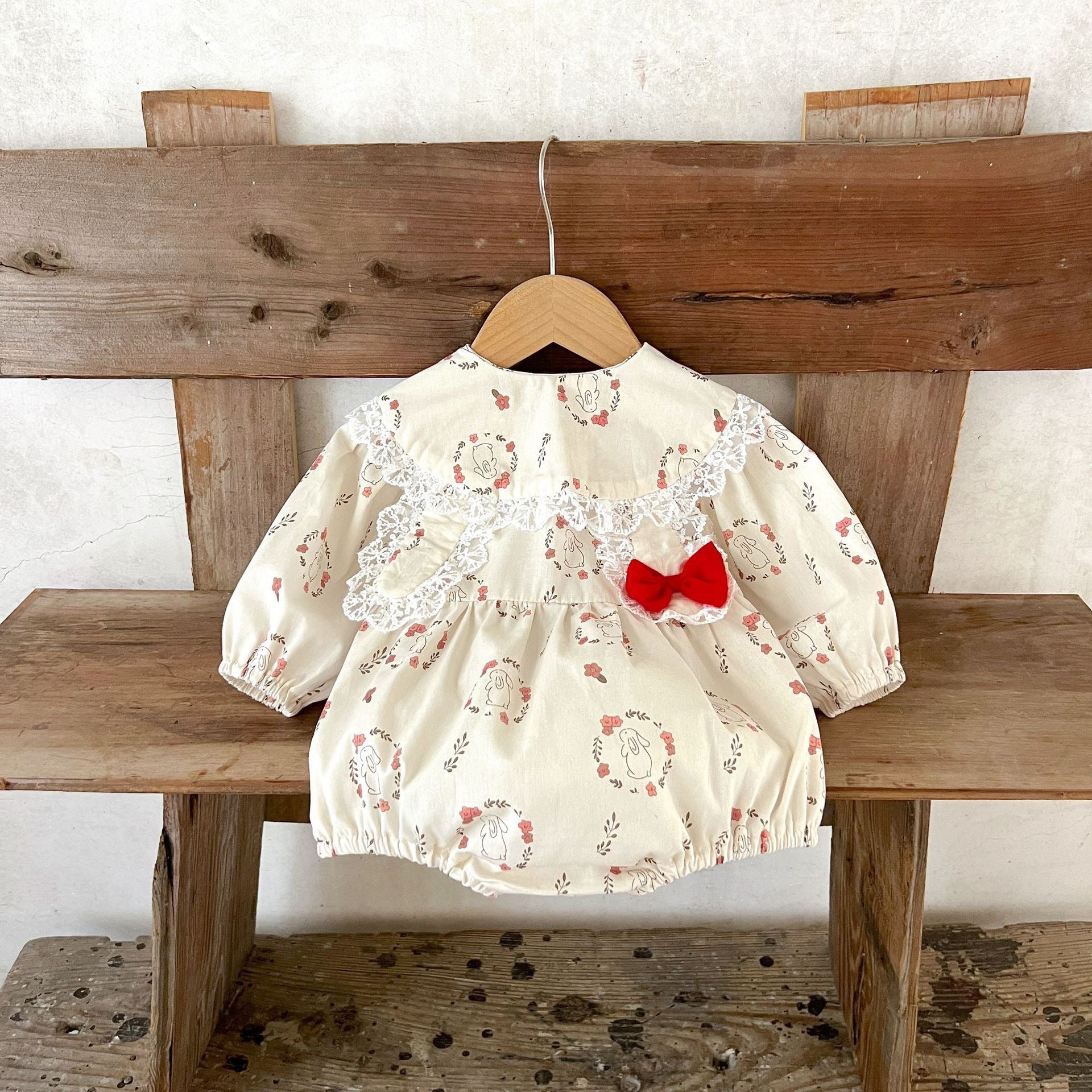 Baby Girls Lace Splice Long Sleeve Cotton Bodysuit