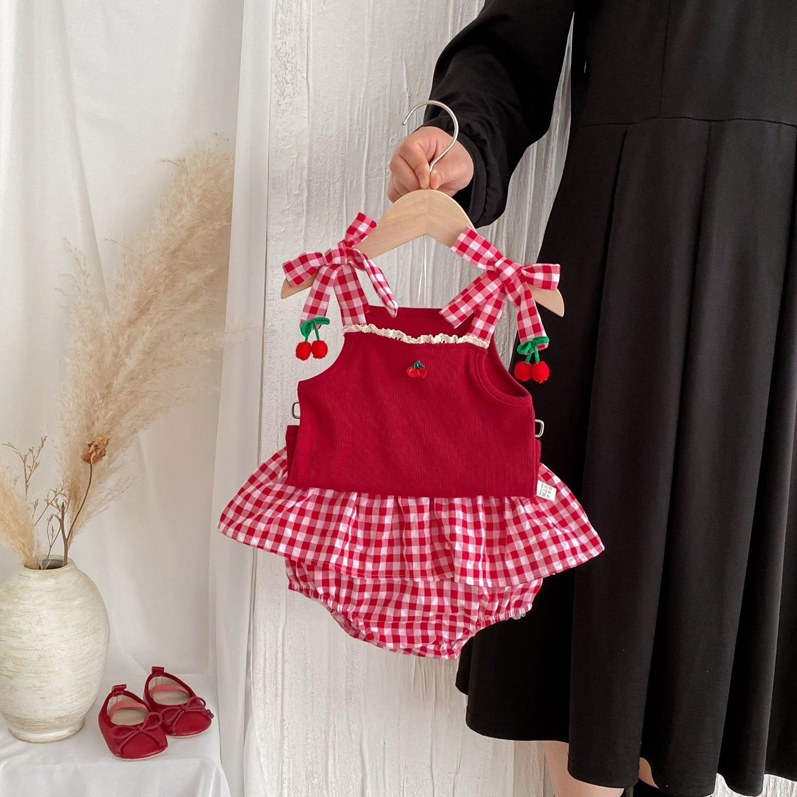 Vestido Pelele Bebé con Estampado de Cuadros y Flores de Fresa