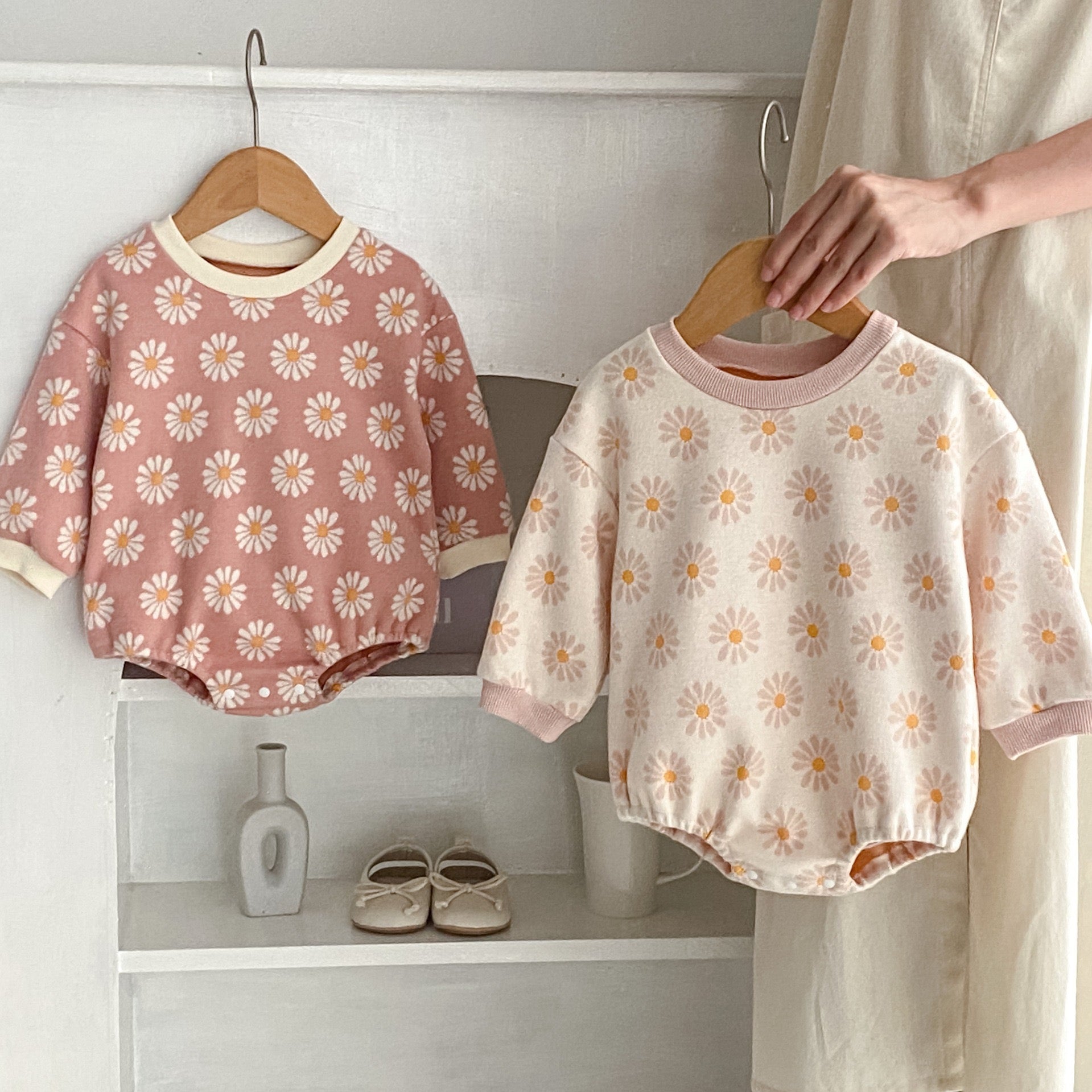 Girls' Bodysuit with Flowers