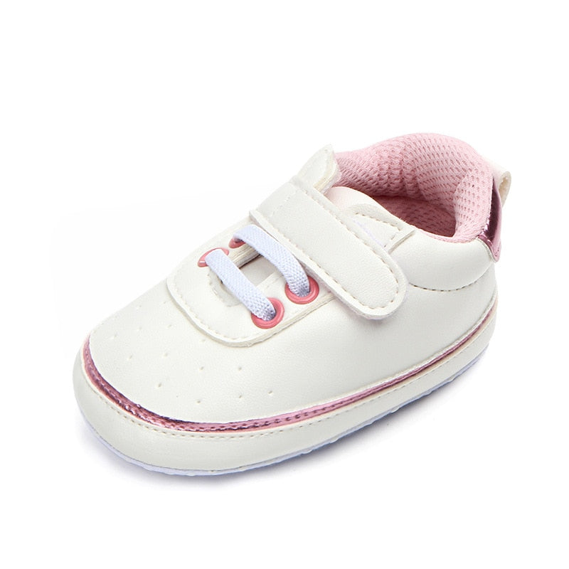 Scarpe da ginnastica con lacci e velcro
