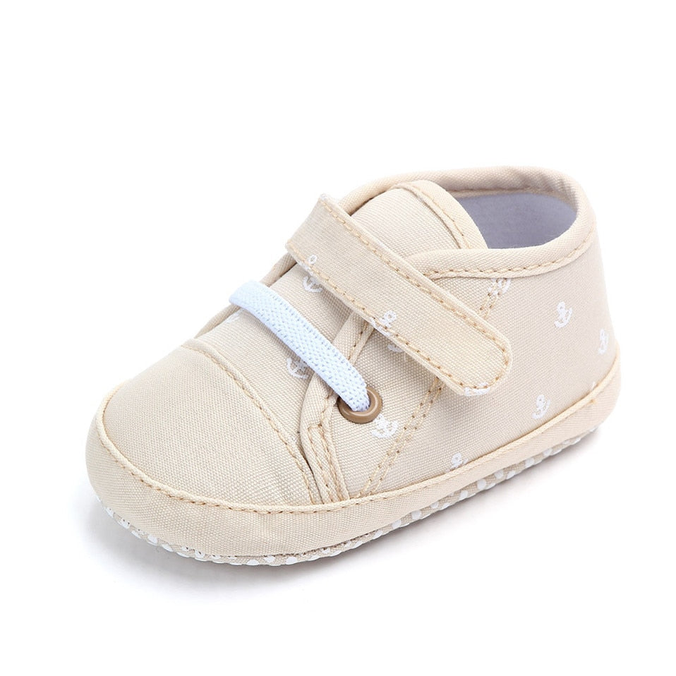 Sneakers con il Velcro