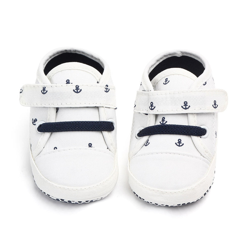 Sneakers con il Velcro