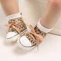 Sneakers con stelle leopardate