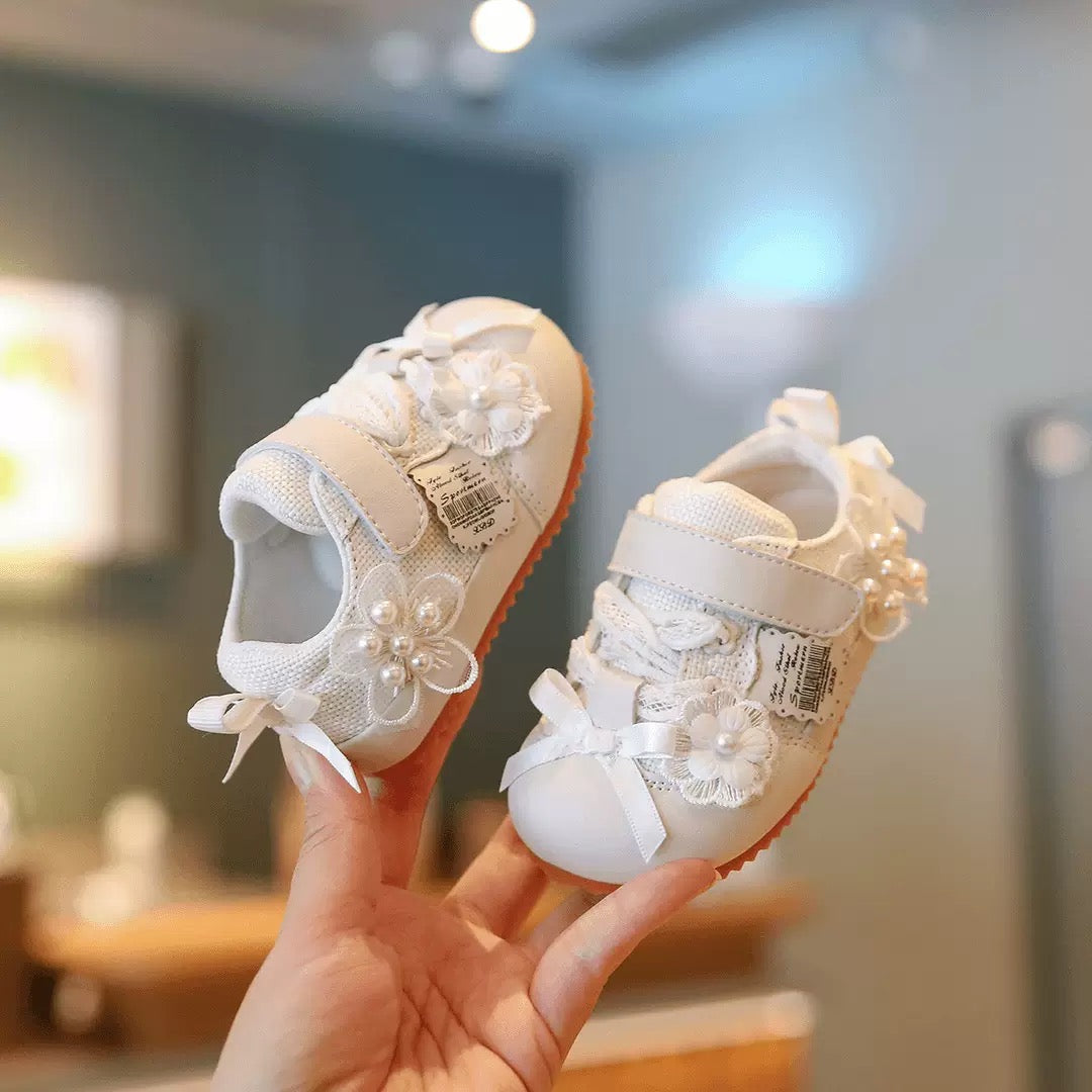 Sneakers floreali da ragazza