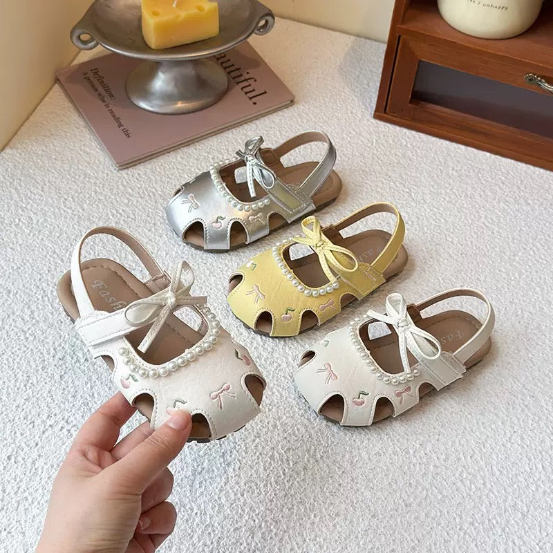 Sandali estivi da bambina con fiocco