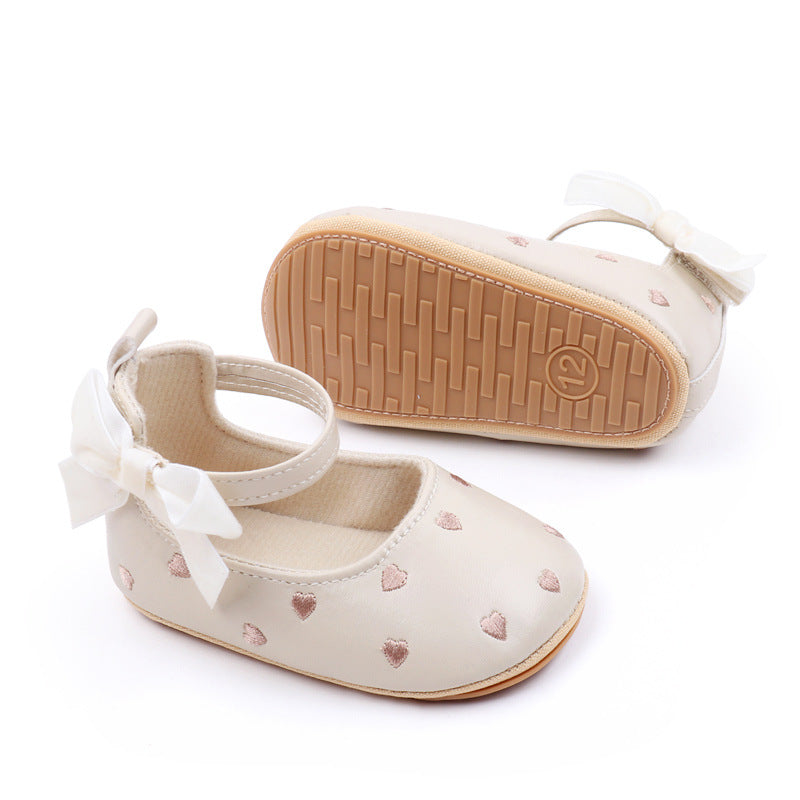 Scarpe da bambina con cuoricini