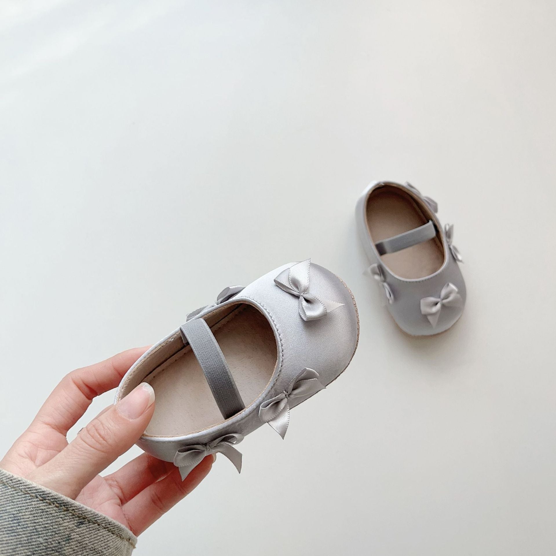 Children's Shoes with Bows