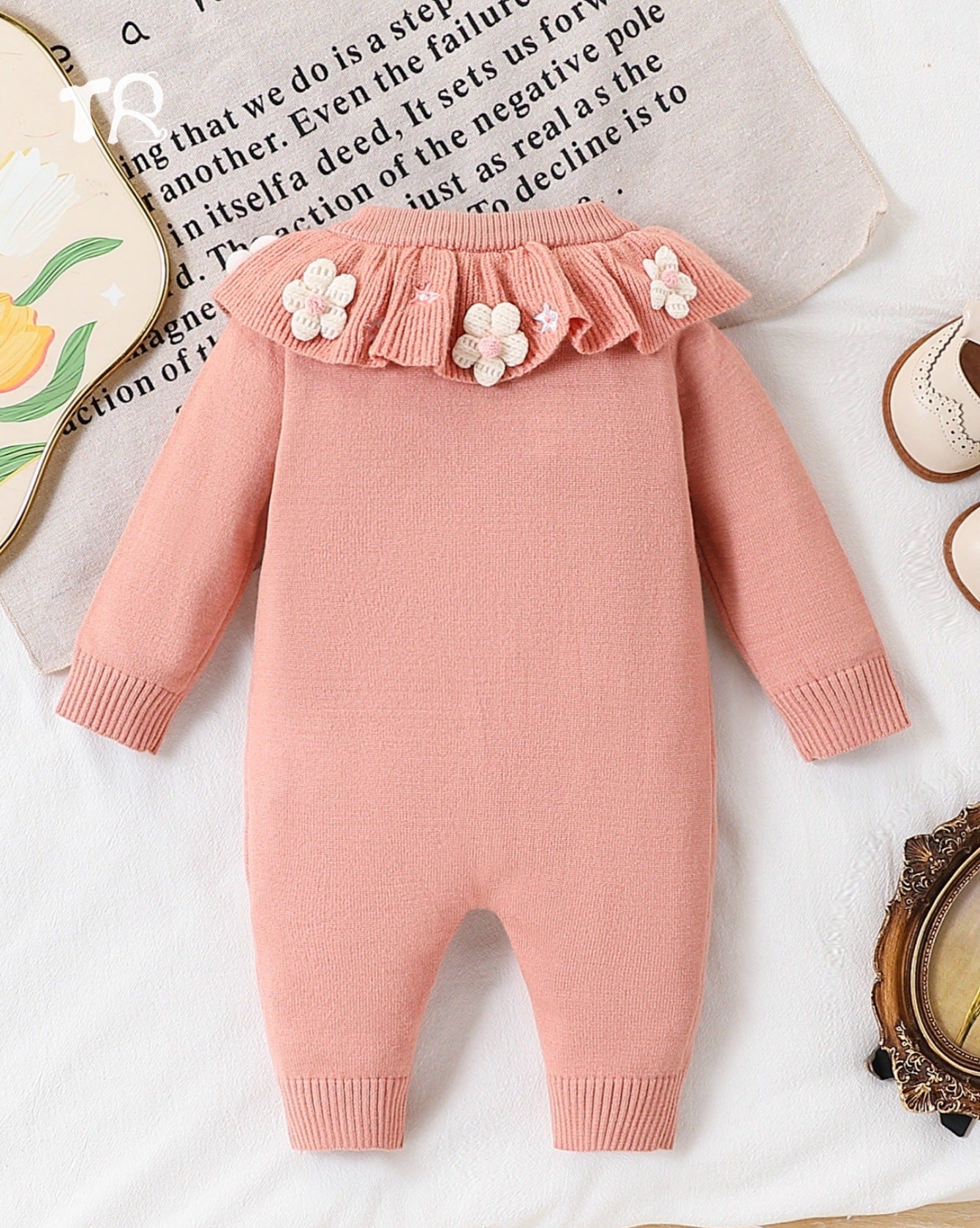 Knitted Jumpsuit with Little Flowers
