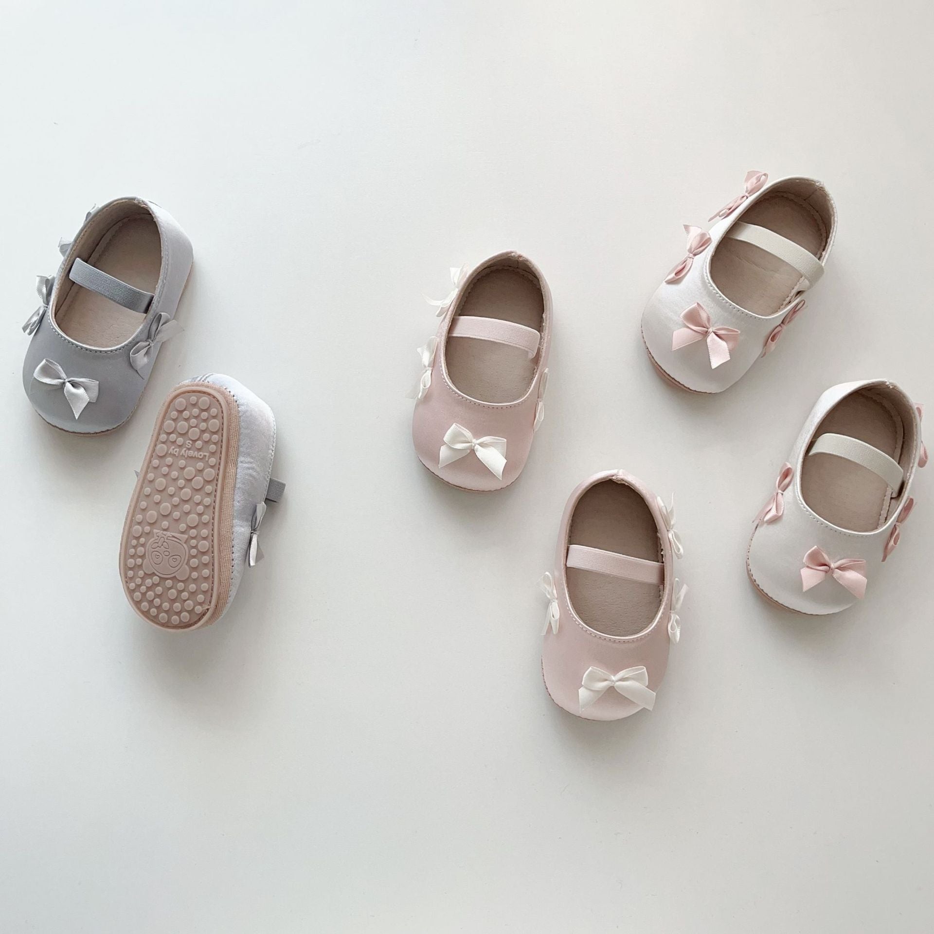 Children's Shoes with Bows