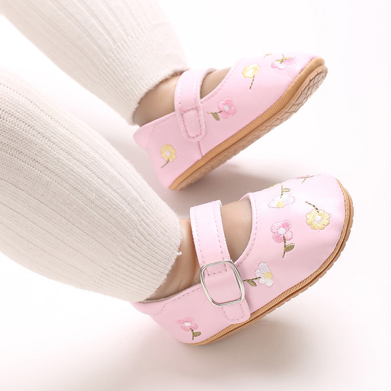 Fiori per scarpe da bambino