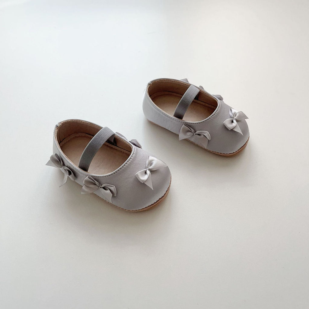 Children's Shoes with Bows