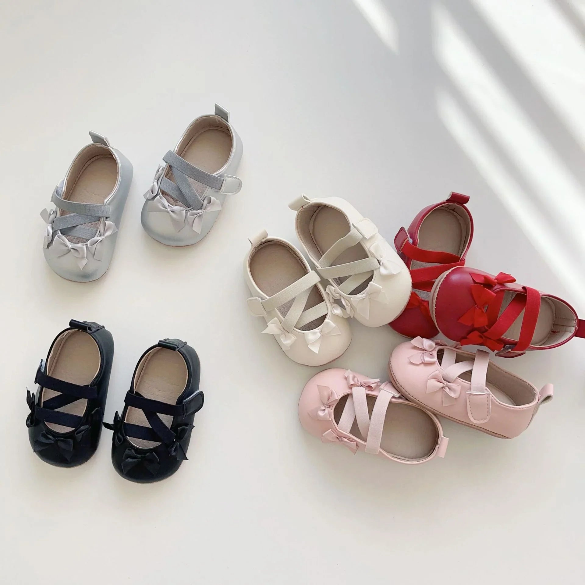 Children's Shoes with Bows