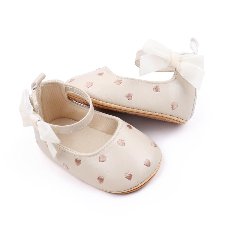Scarpe da bambina con cuoricini