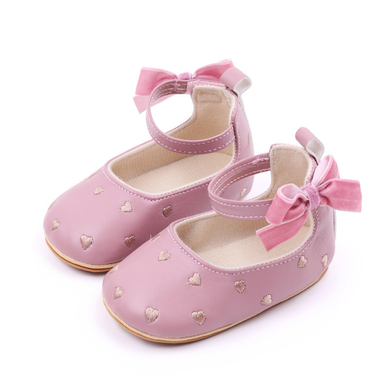 Scarpe da bambina con cuoricini
