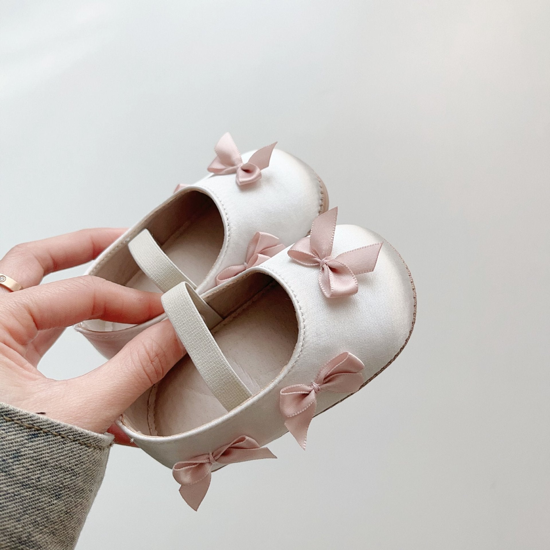 Children's Shoes with Bows
