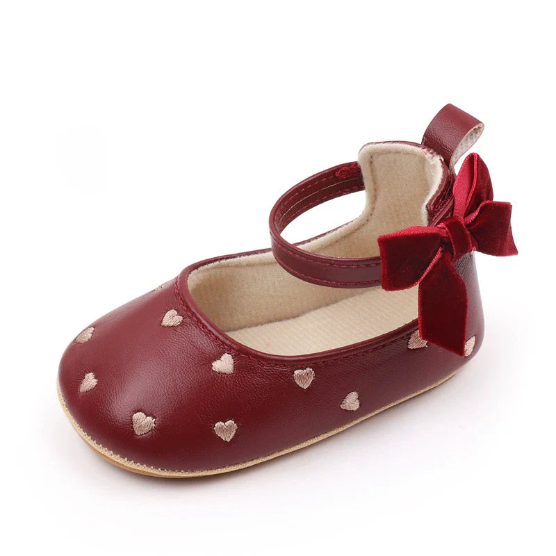 Scarpe da bambina con cuoricini