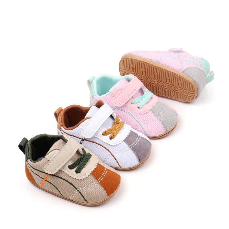 Sneakers per bambini con chiusura a strappo