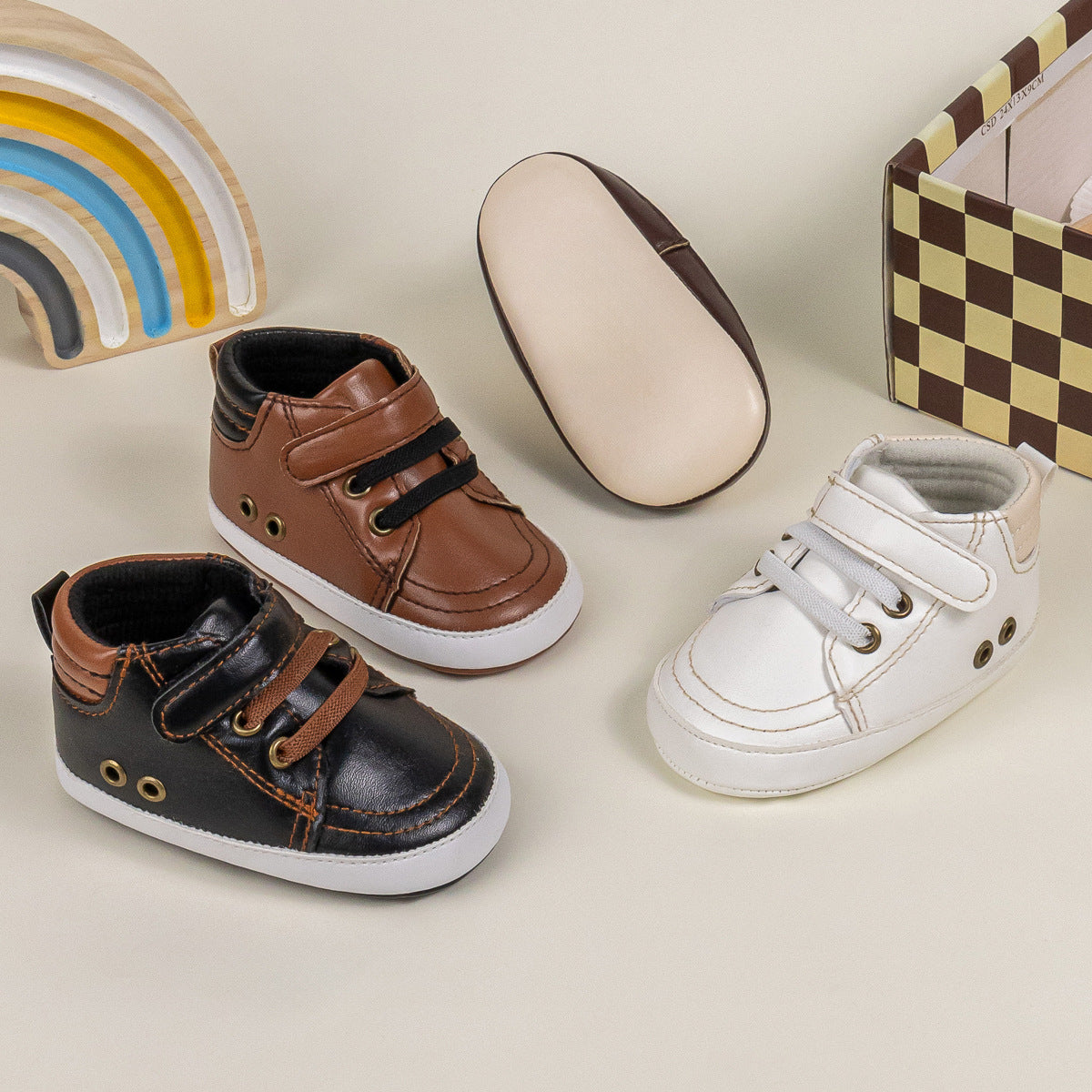 Sneakers con strappo per bambini