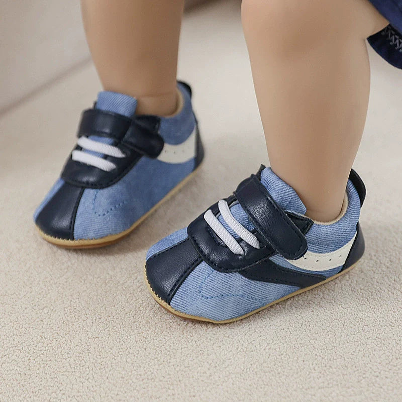 Scarpine morbide per bambini con strappo