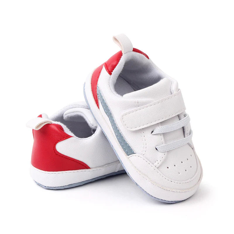 Sneakers comode per bambini con chiusura a strappo