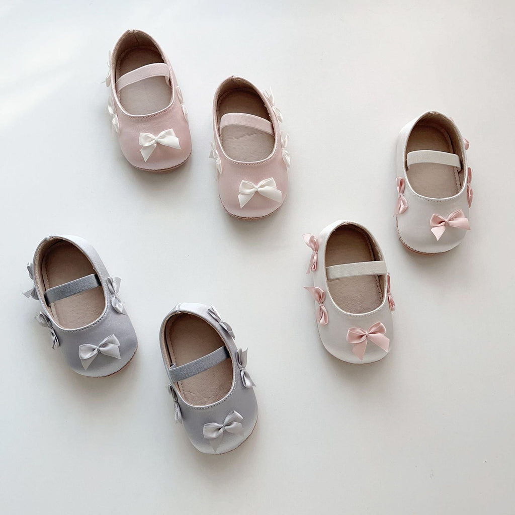 Children's Shoes with Bows
