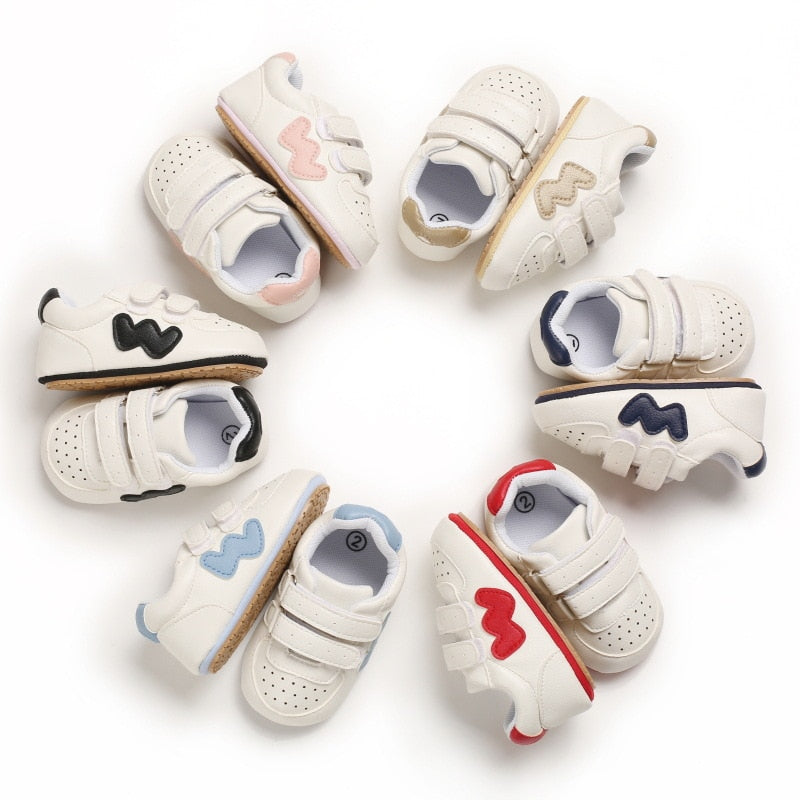 Sneakers con doppio strappo in Velcro