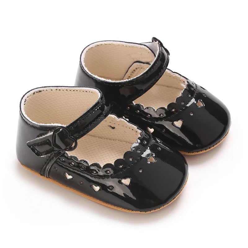 Sweet Heart Buckle Patent Baby Girl Mary Jane Shoes