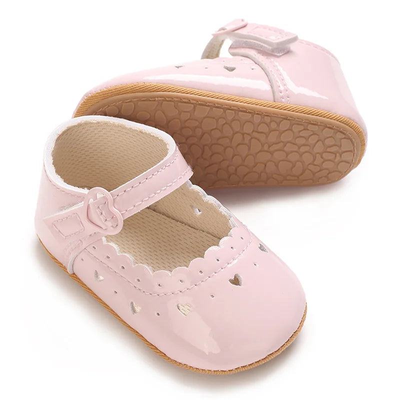 Sweet Heart Buckle Patent Baby Girl Mary Jane Shoes