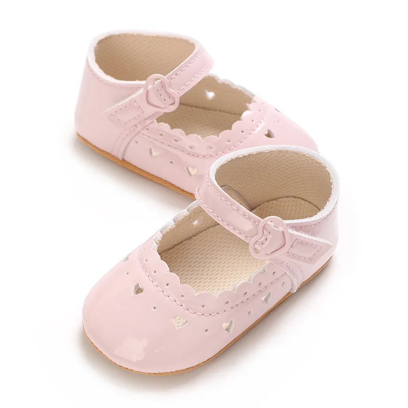 Sweet Heart Buckle Patent Baby Girl Mary Jane Shoes
