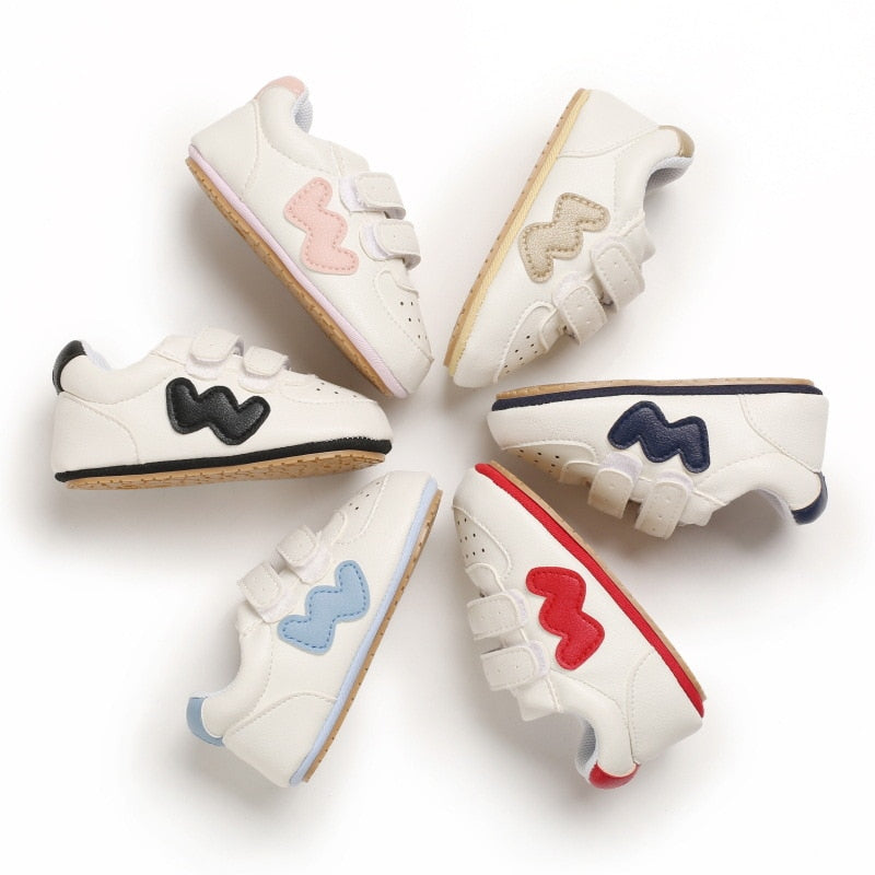 Sneakers con doppio strappo in Velcro