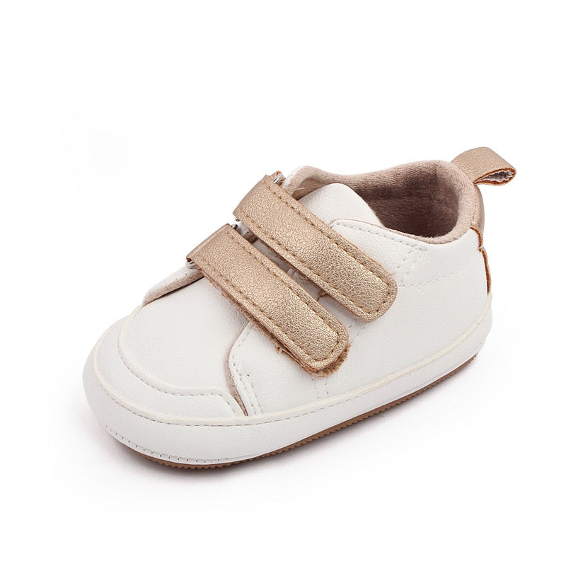 Sneakers con doppio strappo in velcro